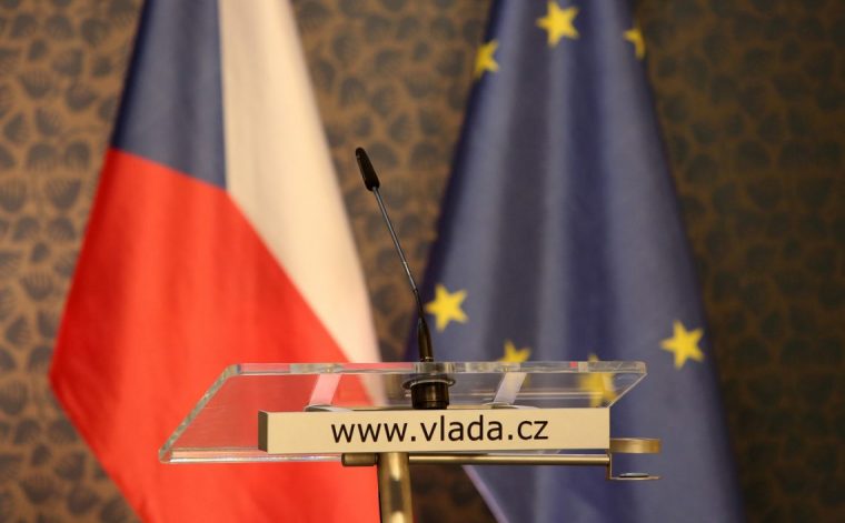 Vláda znovu předloží novelu krizového zákona