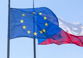 ČR má třetí nejvyšší míru inflace v EU. Evropský parlament požaduje právo zaměstnanců zůstat offline